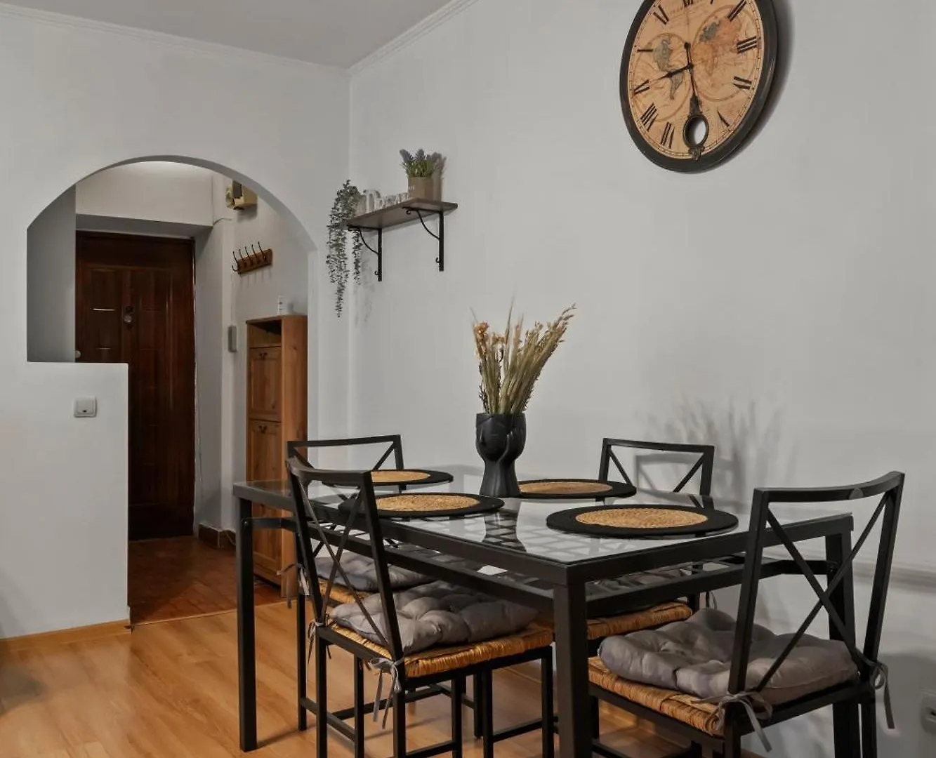 Old Town Signature Apartment Бухарест 0*,