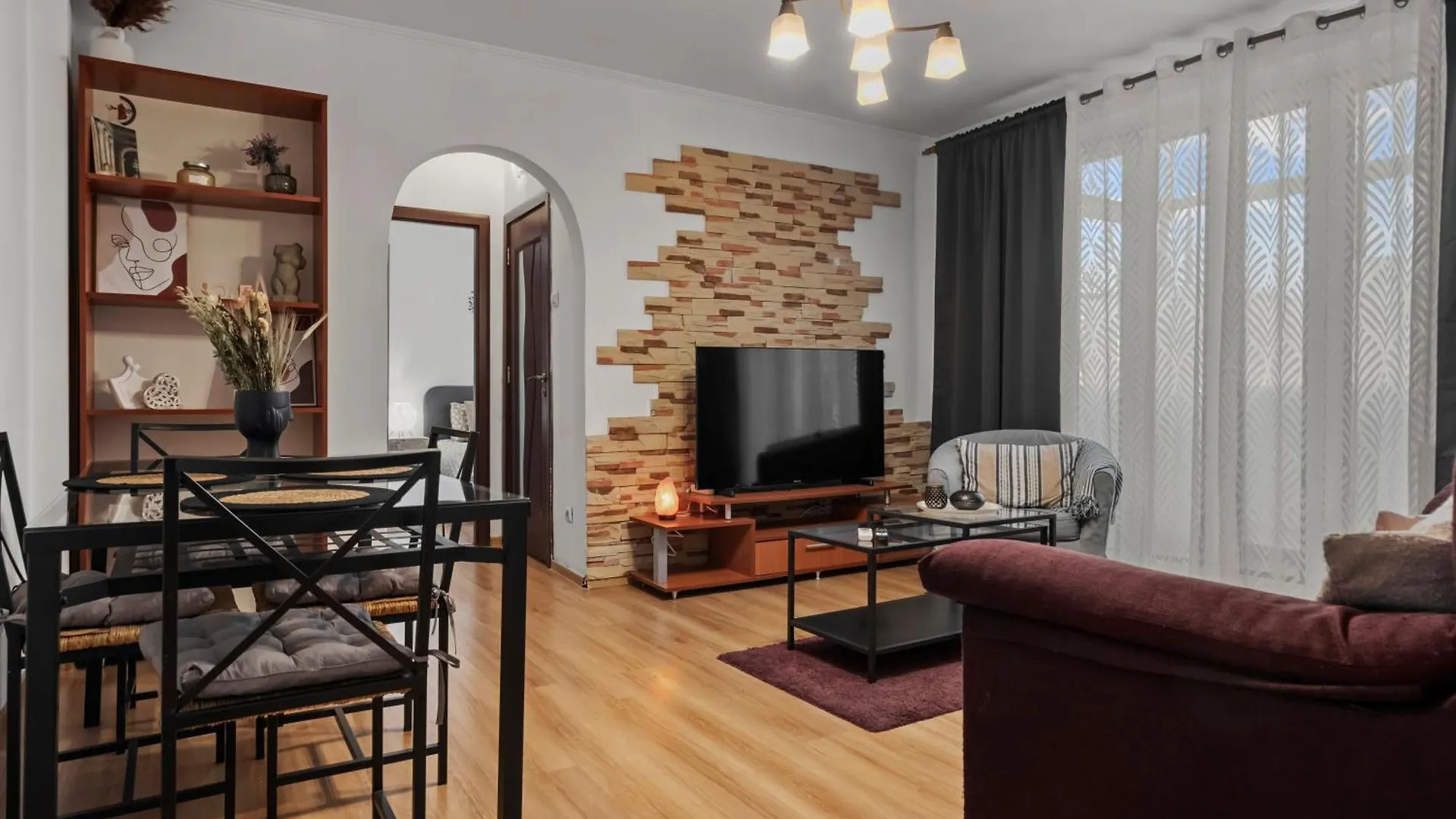 Old Town Signature Apartment location