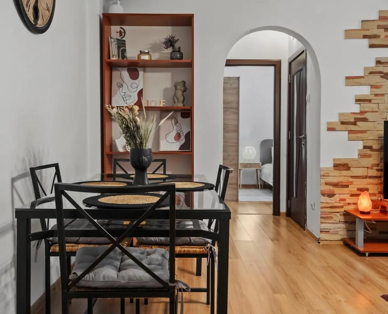 Old Town Signature Apartment بوخارست